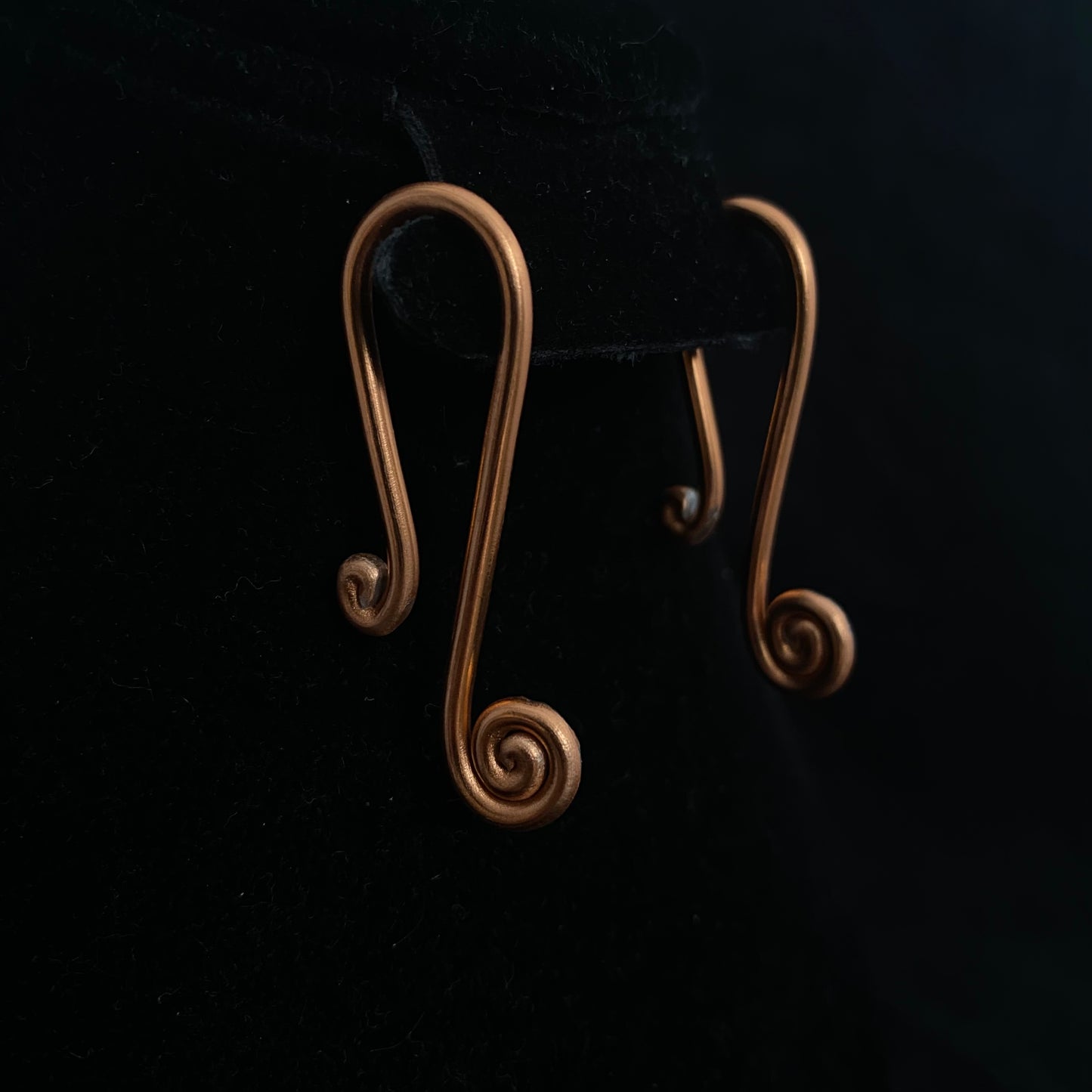 Spiral Horseshoe Hanger - Starwoven Co