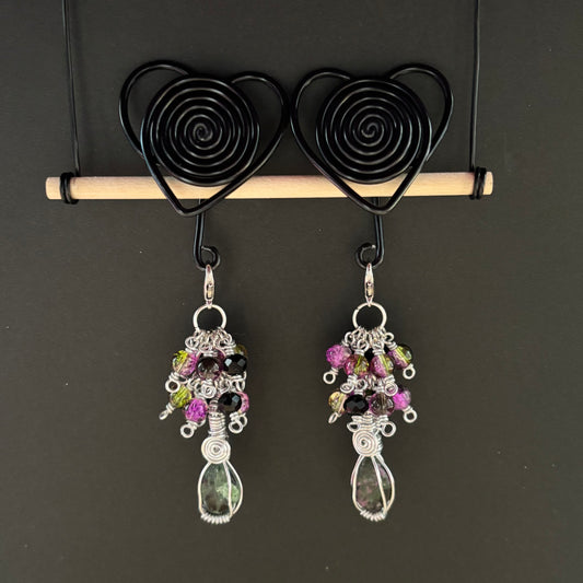 Black Heart Spiral Gauge Earrings (Large Cluster) 18mm - 22mm