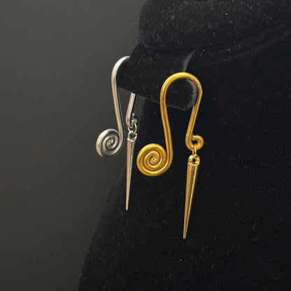 Spiral Spike Horseshoe Hangers