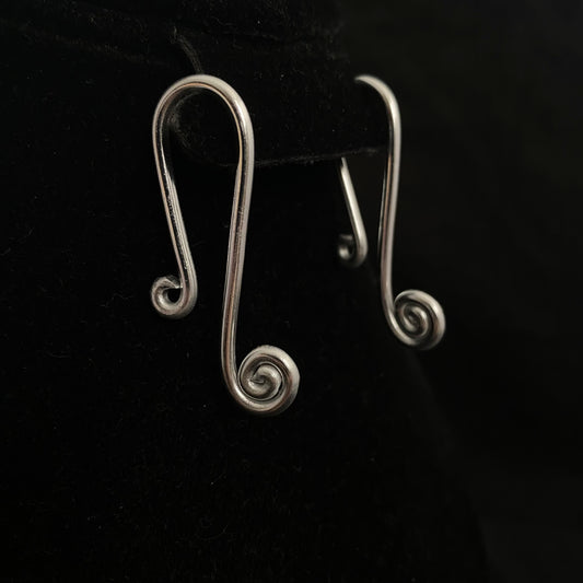 Spiral Horseshoe Hanger - Starwoven Co