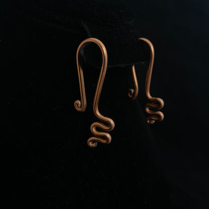 Squiggle Horseshoe Hanger - Starwoven Co