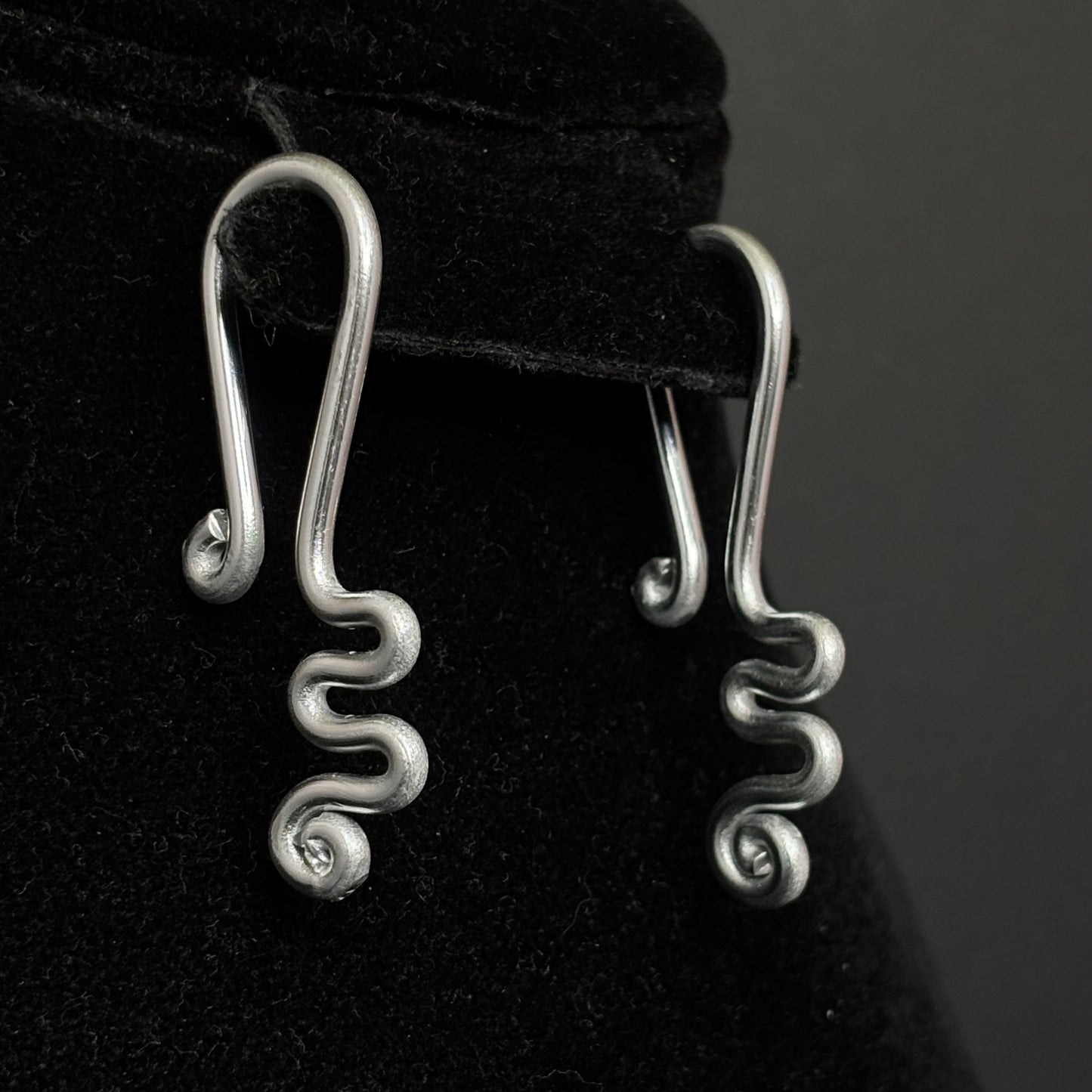 Squiggle Horseshoe Hangers