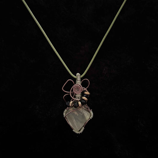 Fluorite Faerie || Wire Wrapped Necklace