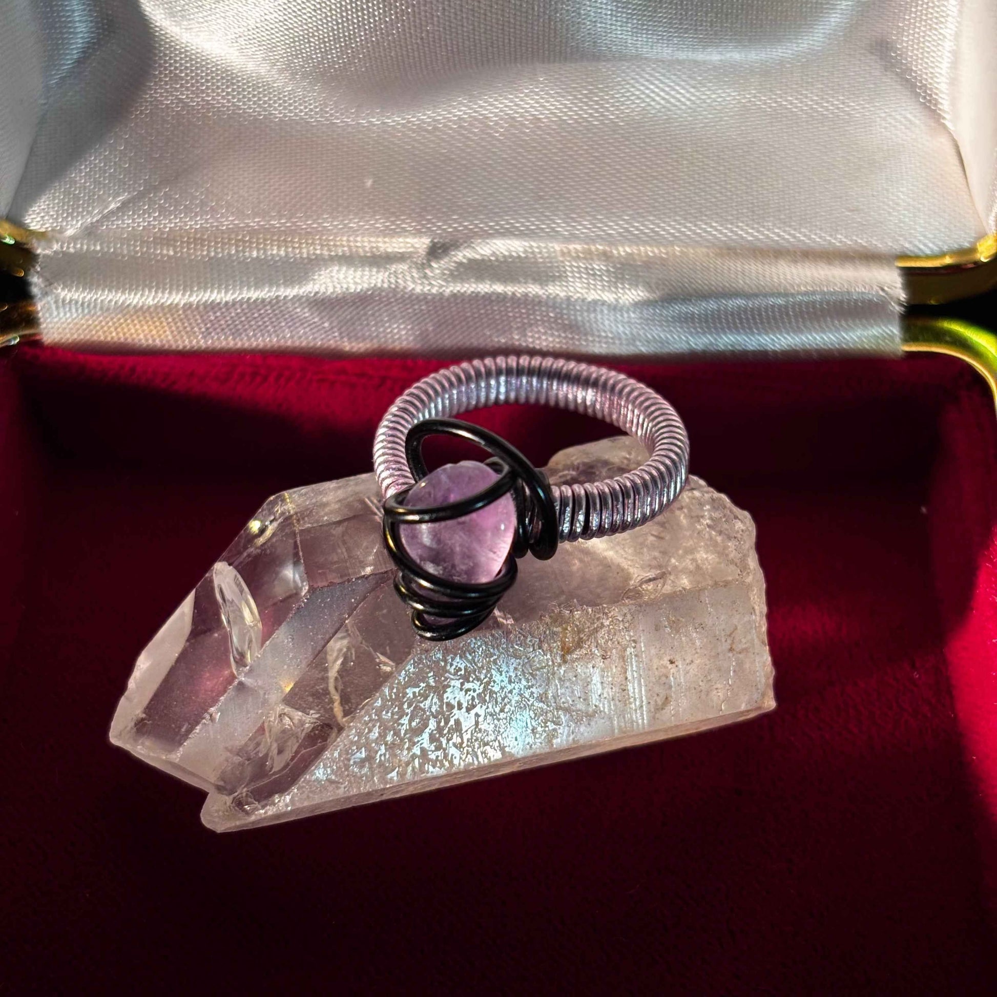Amethyst ring - Starwoven Co